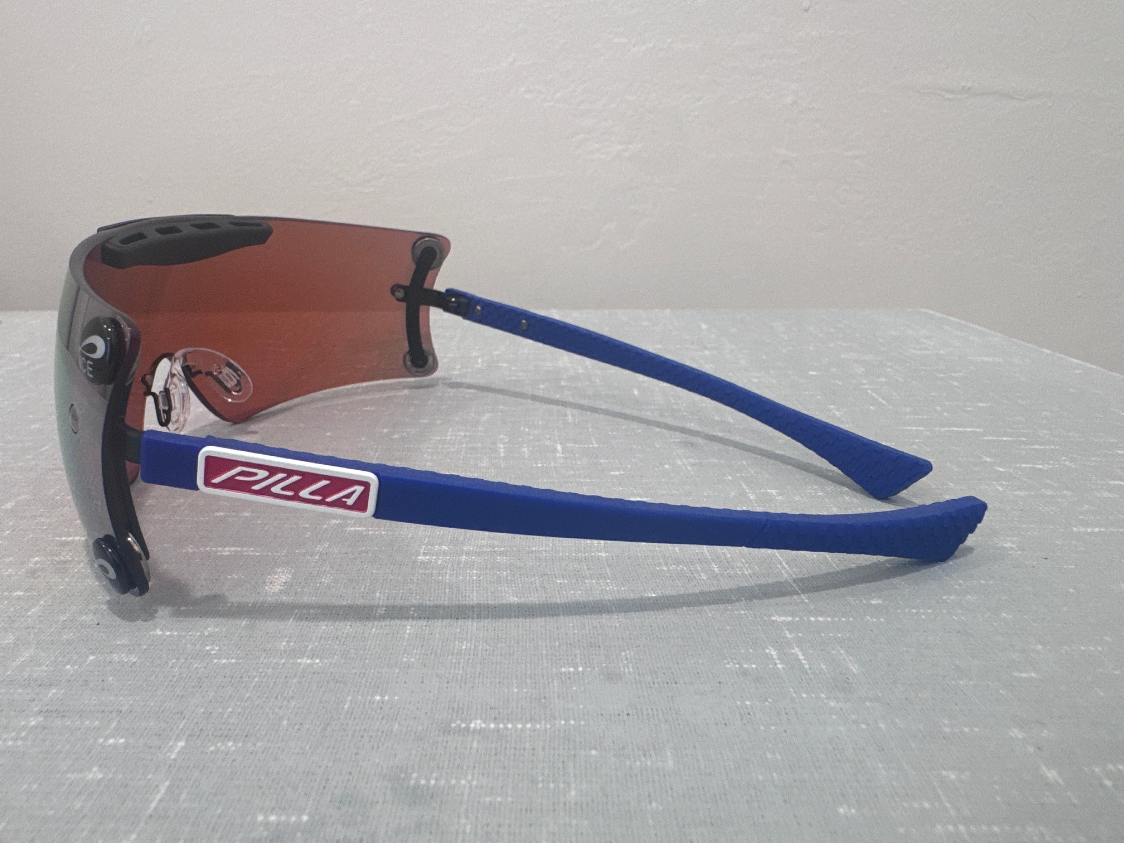 "Razor Series" 26CIED Lens with Blue Razor Frame
