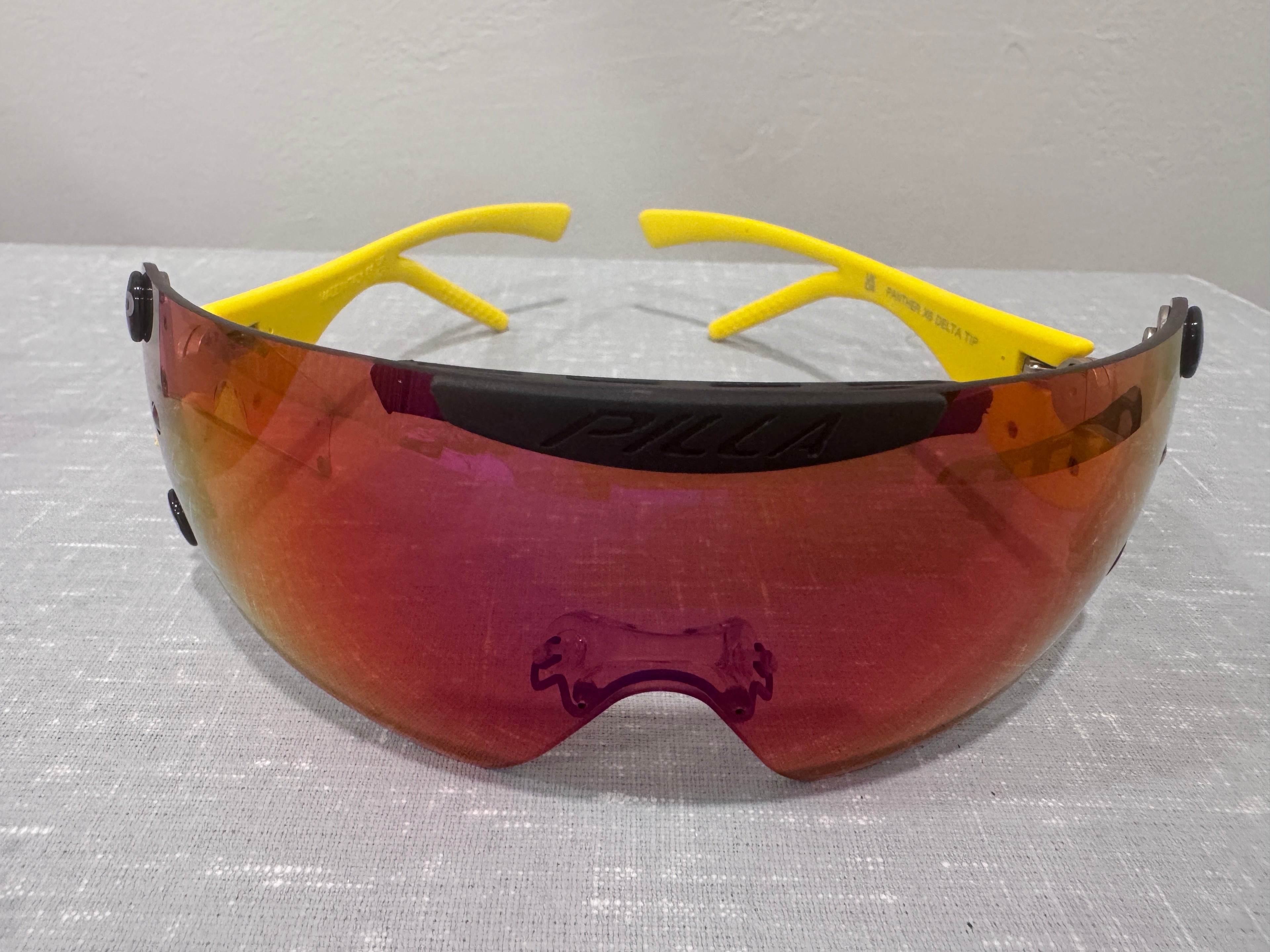 "Delta Series" 26CIED Lens with Yellow Delta Series Frames