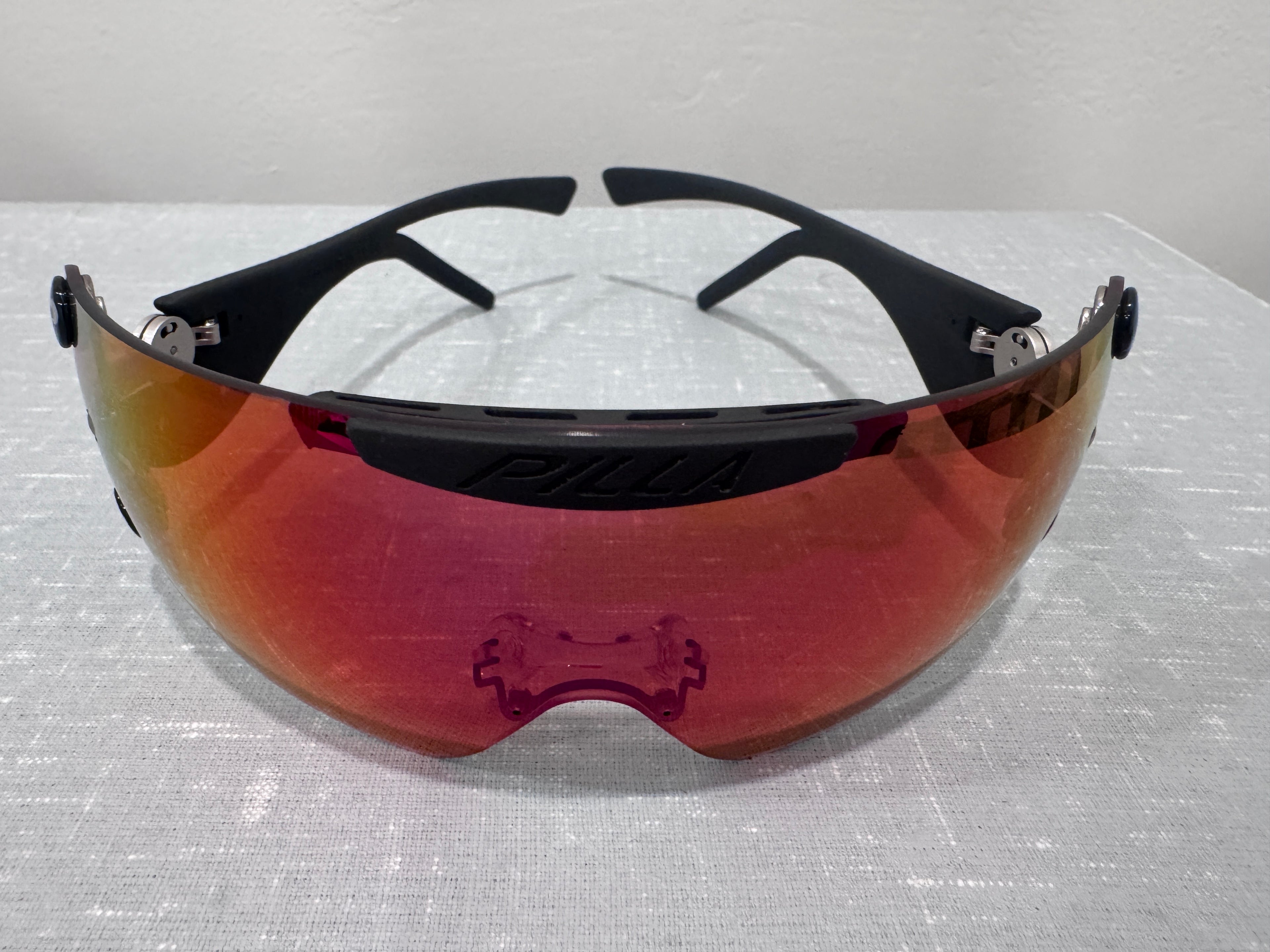 "Delta Series" 26CIED Lens with Black Red Delta Series Frames